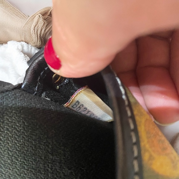 Dooney & Bourke EUC Monogram Logo Wristlet/Pouch - Picture 7 of 7